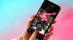 Captura a tu audiencia con copys creativos en Tik Tok. 