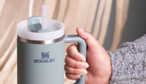 El vaso Stanley Cup ha incrementado sus ventas desde febrero de 2024..